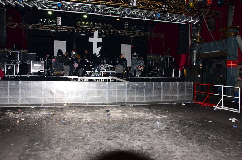 Live Music Hall Deckenplatte fiel runter als Livemusic lief Koeln Ehrenfeld Lichtstr P46.JPG